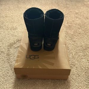 Ugg Classic short boots